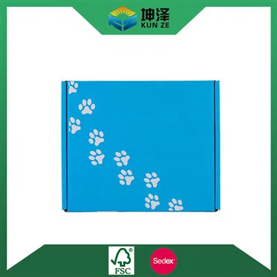 Подарункові коробки з відбитком лап